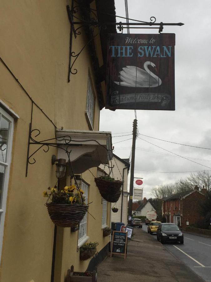 The Swan Inn Monks Eleigh Bagian luar foto
